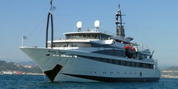 Controlli di frontiera alle crociere attraccate a Crotone