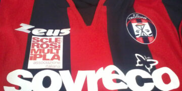 AISM, una mela per la vita: scendi in piazza il 13 e 14 ottobre