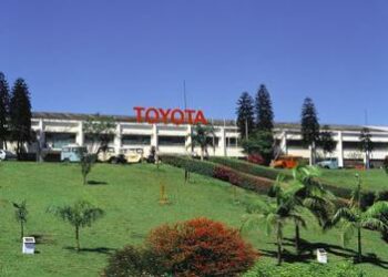 Toyota festeggia i 75 anni