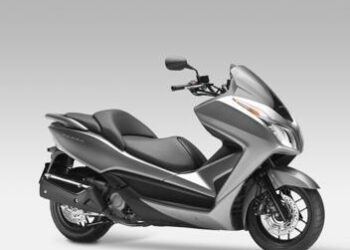 Honda, un nuovo scooter 300 e tutte le novità al salone