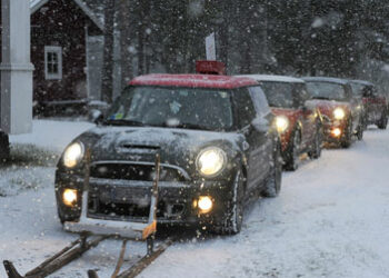 Mini goes to Santa Claus: le piccole inglesi da Babbo Natale