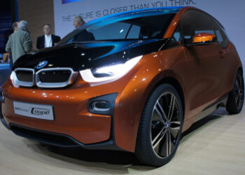 Bmw inventa la coupé elettrica