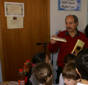 Carmine Abate con gli studenti