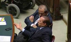 Sindaco Bari paragona Di Pietro a Berlusconi