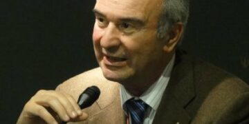 Al rettore Latorre il premio Brutium 2012