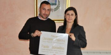 Intitolazione Falcone-Borsellino-Loi, donate le targhe