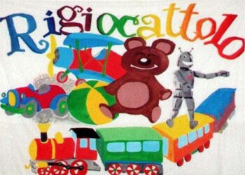 Parte la raccolta dei giocattoli usati