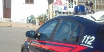 Scoperta sala giochi abusiva, sequestrate 12 slot machine