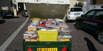 Denunciato postino, a casa 2 tonnellate di ‘lettere’ non consegnate