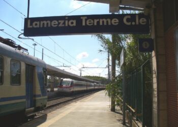 Stazione Lamezia, Laratta e Oliverio chiedono chiarimenti