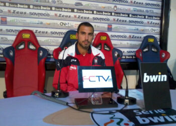 Serie bwin il Crotone interrompe la striscia delle vittorie