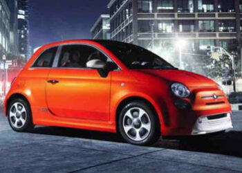 Debutta la prima Fiat elettrica per gli USA, è la 500e