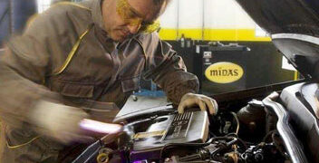 Midas estende la propria rete di assistenza e aumenta il fatturato