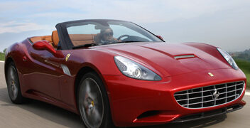 Ferrari premiata come miglior brand internazionale del lusso