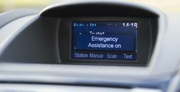 La nuova Fiesta fa il pieno di tecnologie, dai servizi telematici di soccorso alla guida sicura dei figli