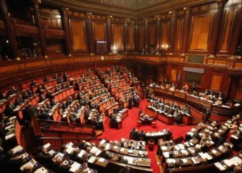 Taglio province, faremo battaglia in Parlamento