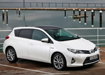 Auris gioca la carta design