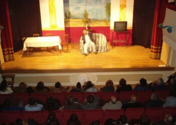 Natalitia 2012, accese luci albero Acom