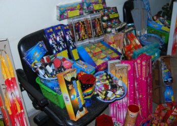 Vendeva botti di Capodanno per le vie della citta’