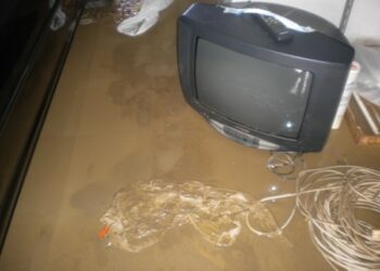 Esondazione torrente, rischi per via De Filippo