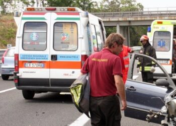 Incidente su SS 106, pensionato perde la vita