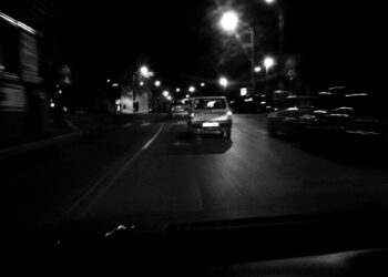 Inseguimento notturno sulla statale 107