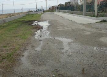 Pedace denuncia perdita d’acqua in localita’ Campione