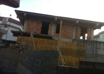 Esondazioni torrente Brello, abitanti dormono ai piani alti