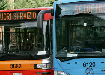 Crisi trasporti, basta passerelle mediatiche