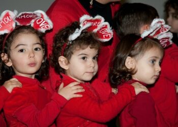 Spettacolo natalizio alla ‘Baby Kinder Park’