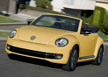 Anteprima europea a Bologna per il Maggiolino Cabriolet