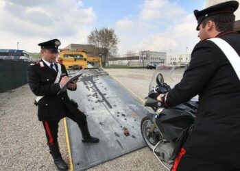 Ruba dal deposito la moto sequestrata