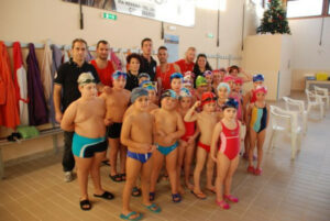 gara_di_nuoto_in_piscina__70_