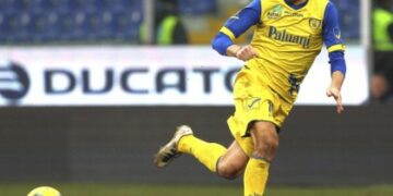 Genoa, riecco Acerbi. Ceduta la seconda metà di Constant