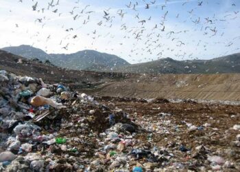 Rifiuti, sindaci del crotonese incontrano il commissario Speranza