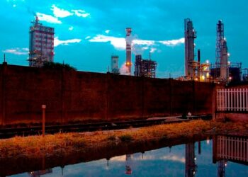 Una vita in Montedison nei ricordi di Saverio De Bartolo