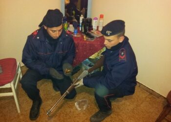 Sequestrato fucile a commerciante ambulante