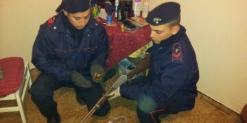 Sequestrato fucile a commerciante ambulante