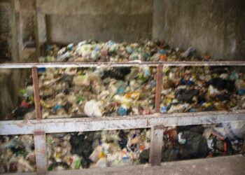 Emergenza rifiuti, la misura e’ colma