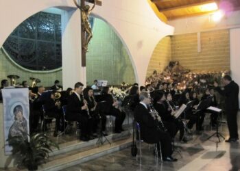 ‘Note sotto l’albero’, grande musica nella parrocchia di Sant’Antonio