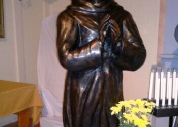 Statua San Giovanni all’ingresso di Caloveto