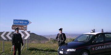 Rubavano materiale informatico da un villaggio turistico