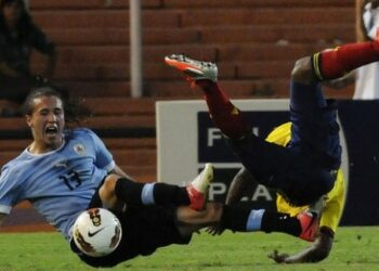 Inter, ecco anche Laxalt