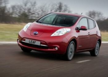Nissan rinnova l’elettrica Leaf