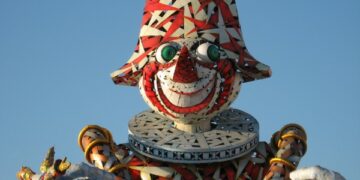 Ritornano i carri di carnevale a Ciro’ Marina