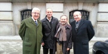 Di Biagio e Caruso visitano il consolato insieme al cirotano Scigliano