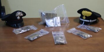 Pensionata spacciava hashish e cocaina