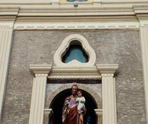 Statua di San Giuseppe donata a Manipuglia