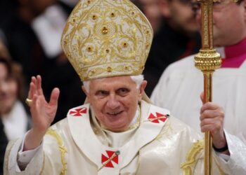 Il Papa si dimette, il testo integrale dell’annuncio