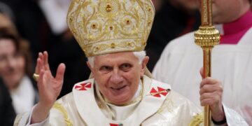 Il Papa si dimette, il testo integrale dell’annuncio